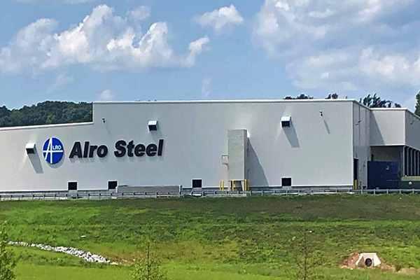 Pre-engineered metal service building